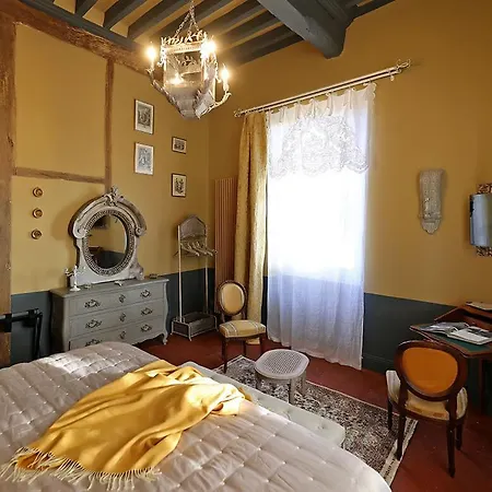 Pensión Chateau Du Go *