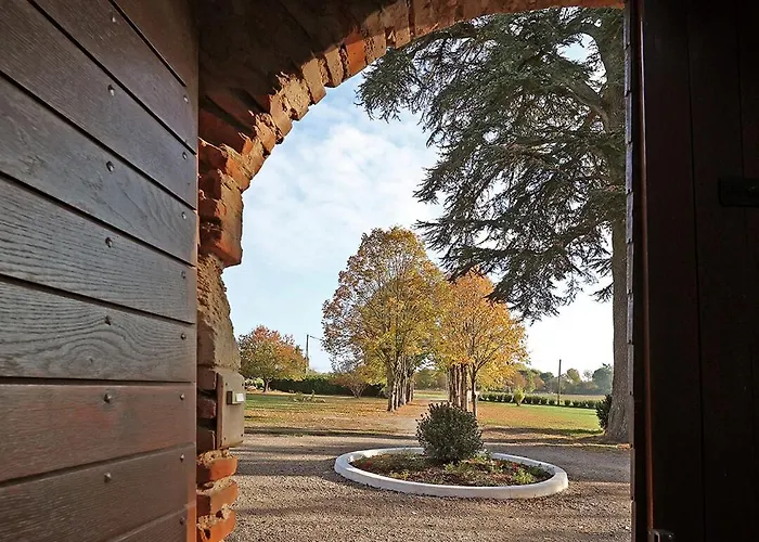 Chateau Du Go بيت ضيافة ألبي