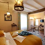 Chateau Du Go Maison d'hôtes 4*